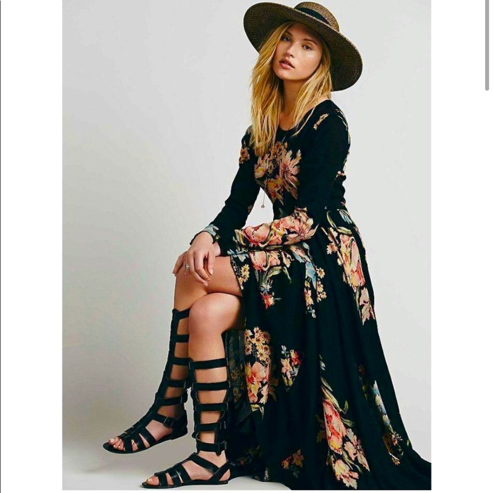 ISO NOT SELLING free people first kiss maxi in s/m